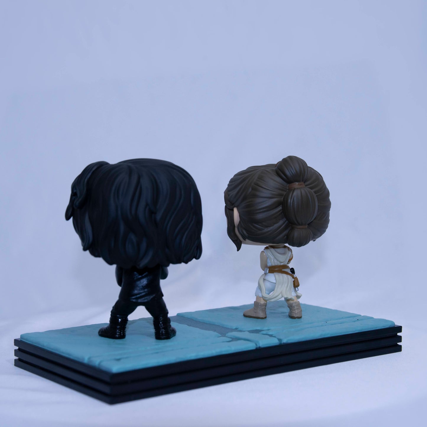 Funko Pop Rey and Kylo Ren Back