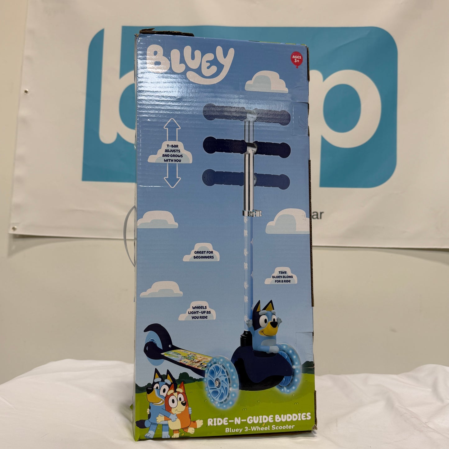 Bluey 3 Wheel Ride N Guide Scooter Box Back
