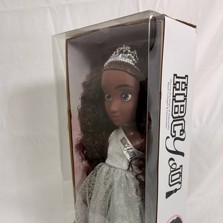 HBCyoU Homecoming Nicole Doll Box Side