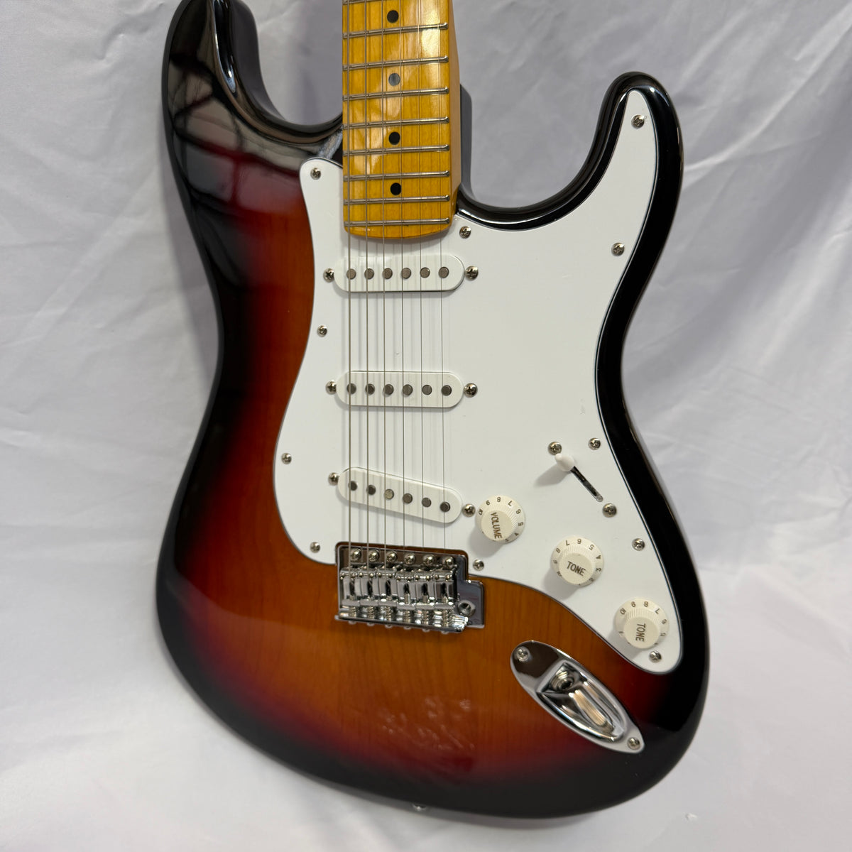 IYV IJG 200 TSB Strat Electric Guitar close up