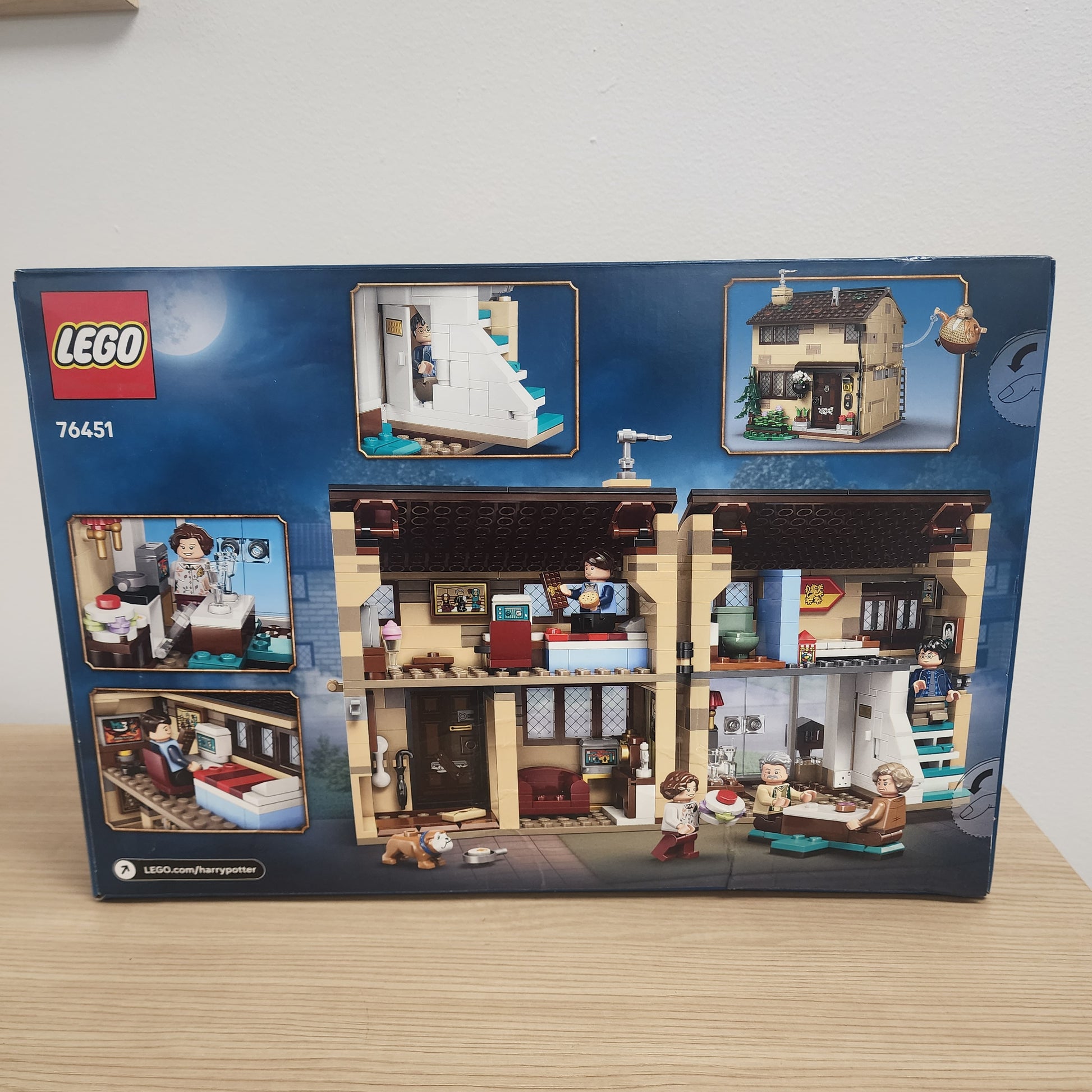 Lego Harry Potter Aunt Marge's Visit Box Back