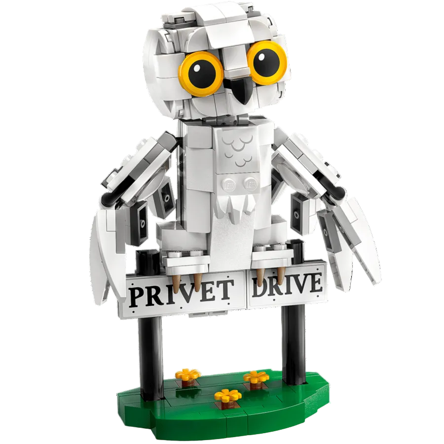 Lego Harry Potter Hedwig at 4 Privet Drive