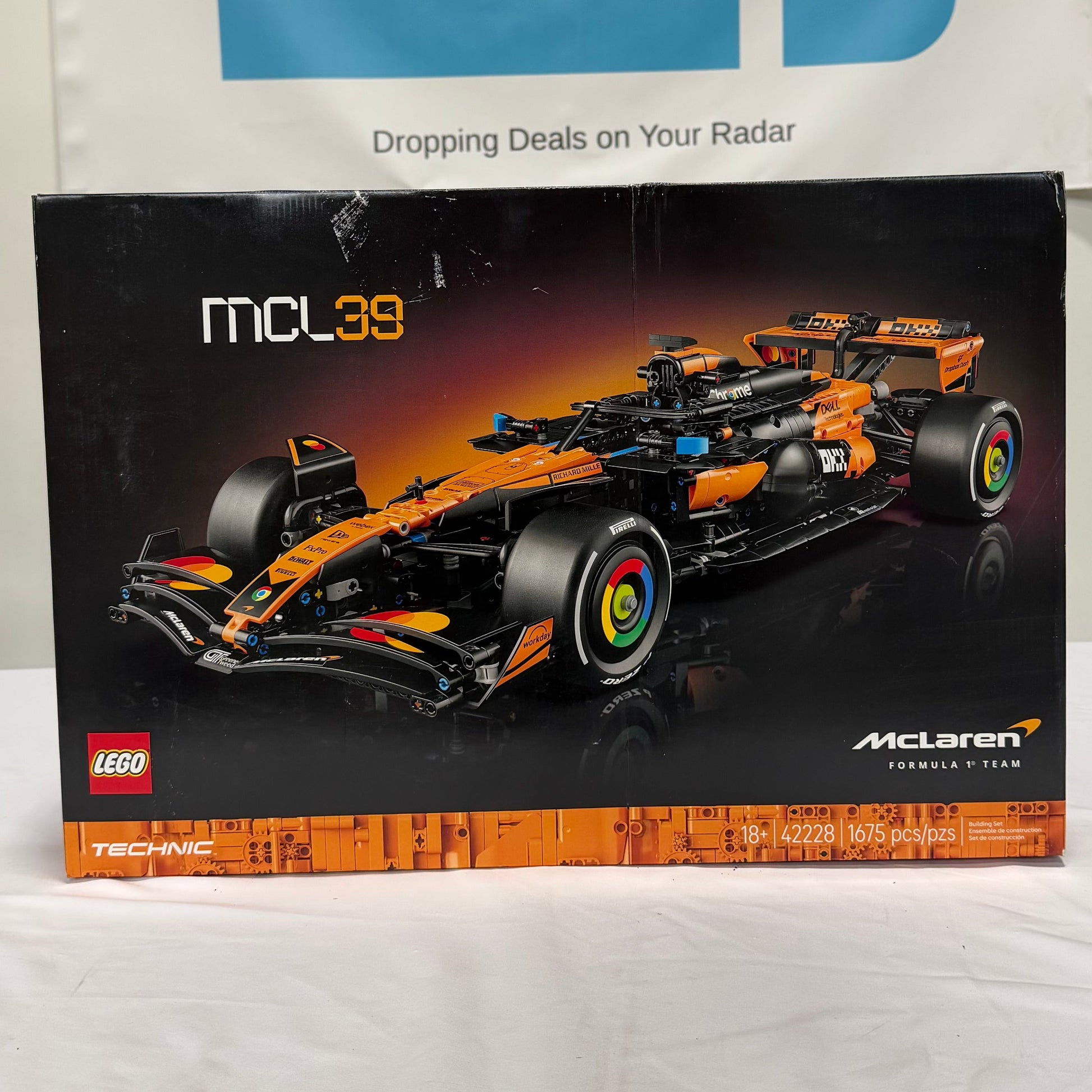 LEGO Technic McLaren MCL39 F1 Box Front