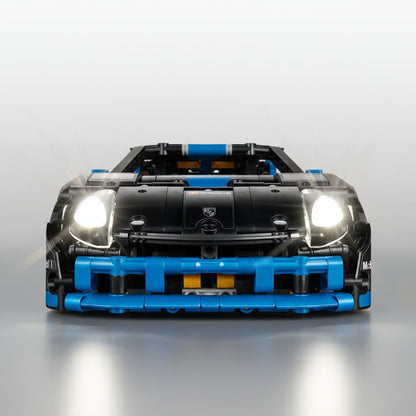 Lego Technic Porsche GT4 front