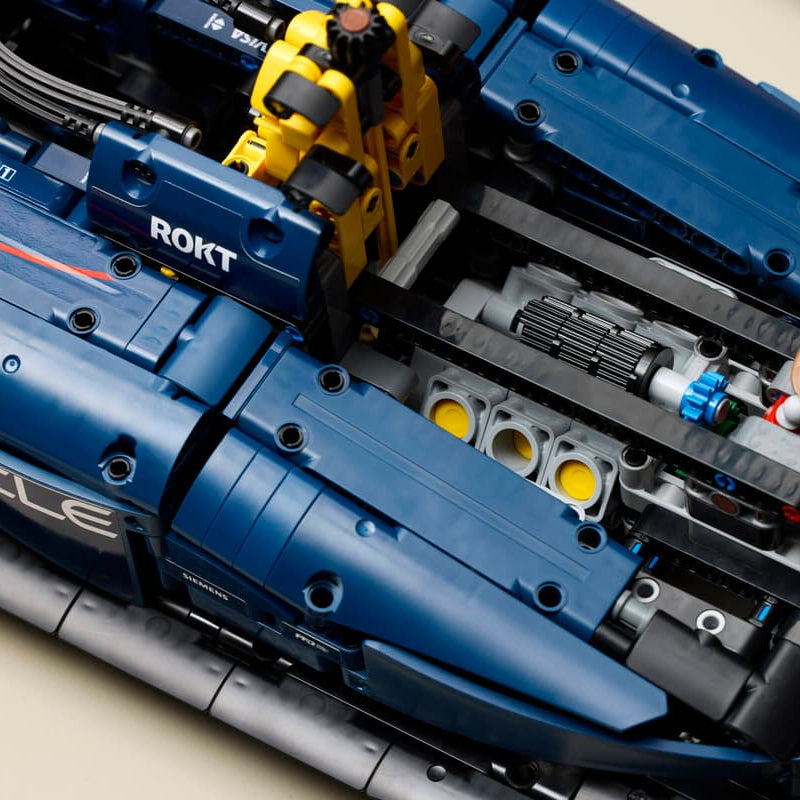 Lego Technic Oracle Red Bull Racecar Zoom
