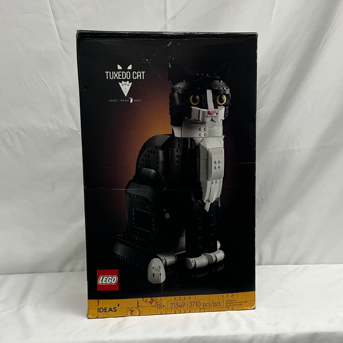 Lego Tuxedo Cat Box Front