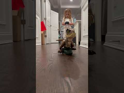 Jurassic World RC Trex Video